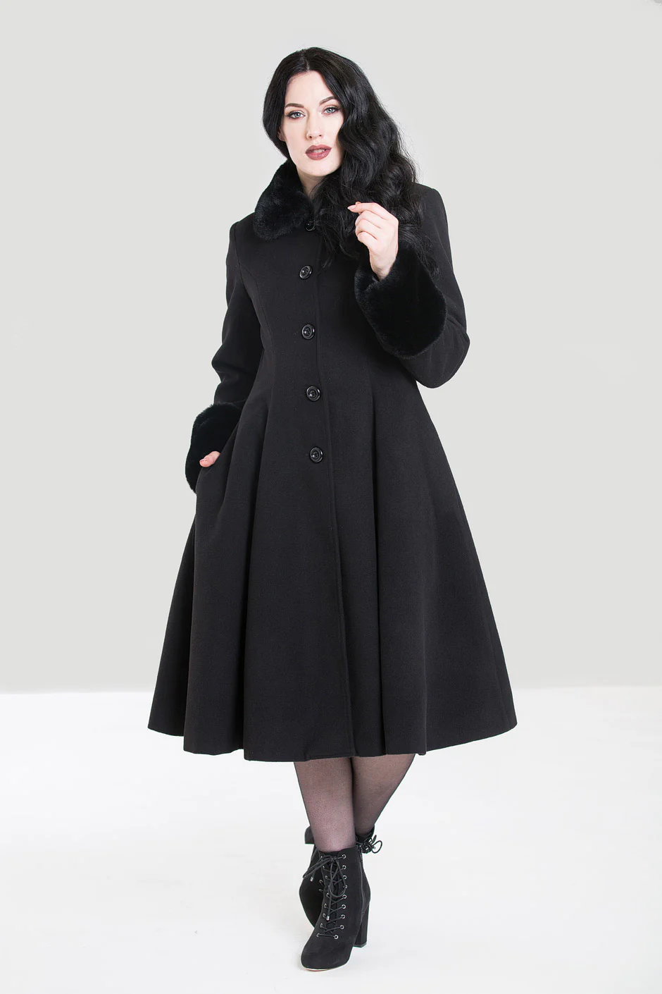 Capulet Coat - Image 13