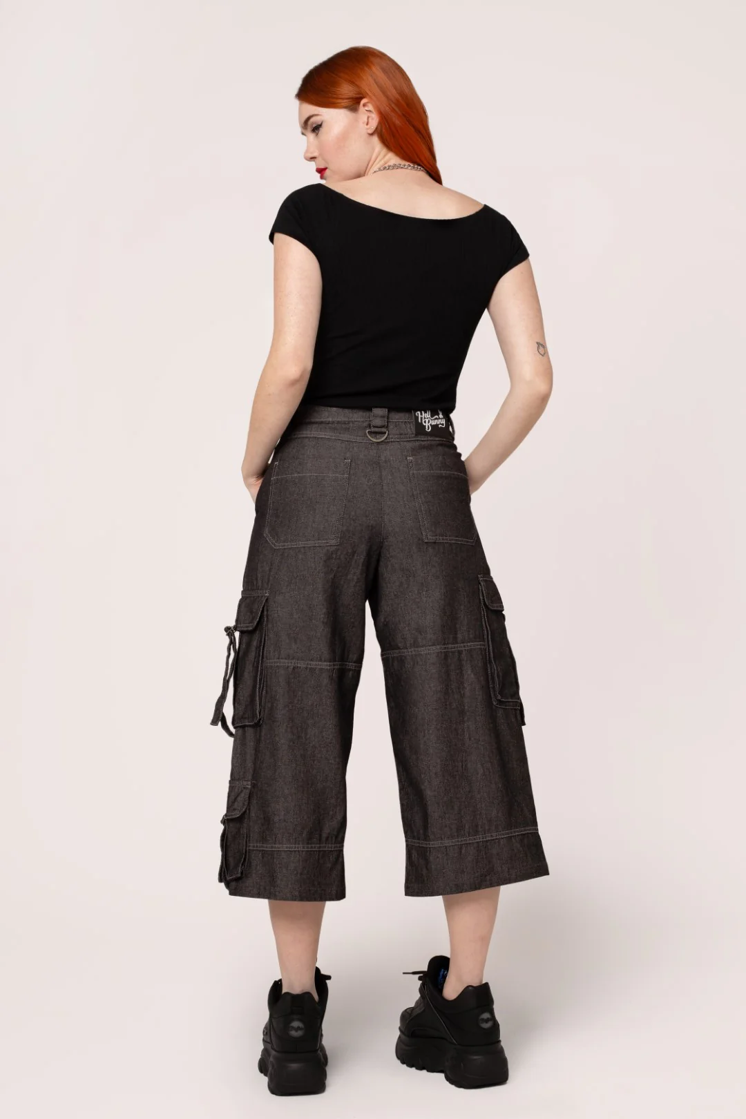 Ash Cropped Jeans - Image 4
